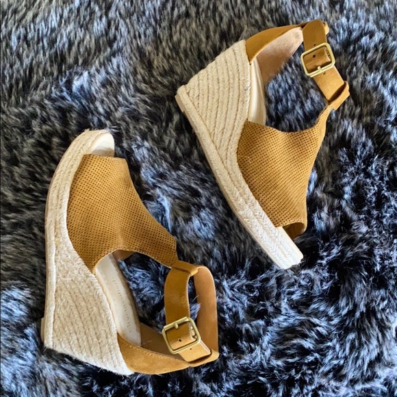 Tan Espadrille Wedges - Picture 6 of 6